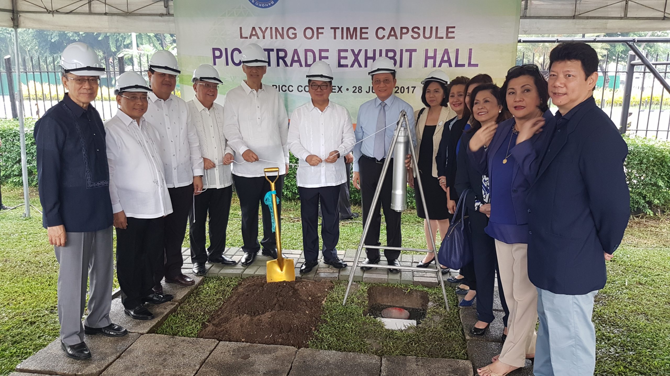 Governor Tetangco Leads Ceremonies for New Projects at the PICC Complex